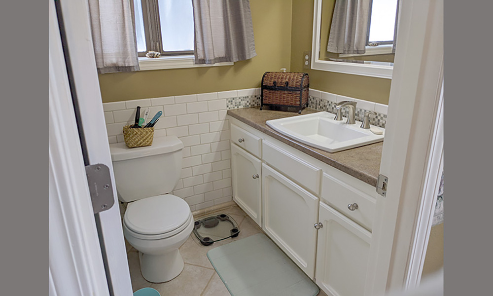 Master Bedroom Bath